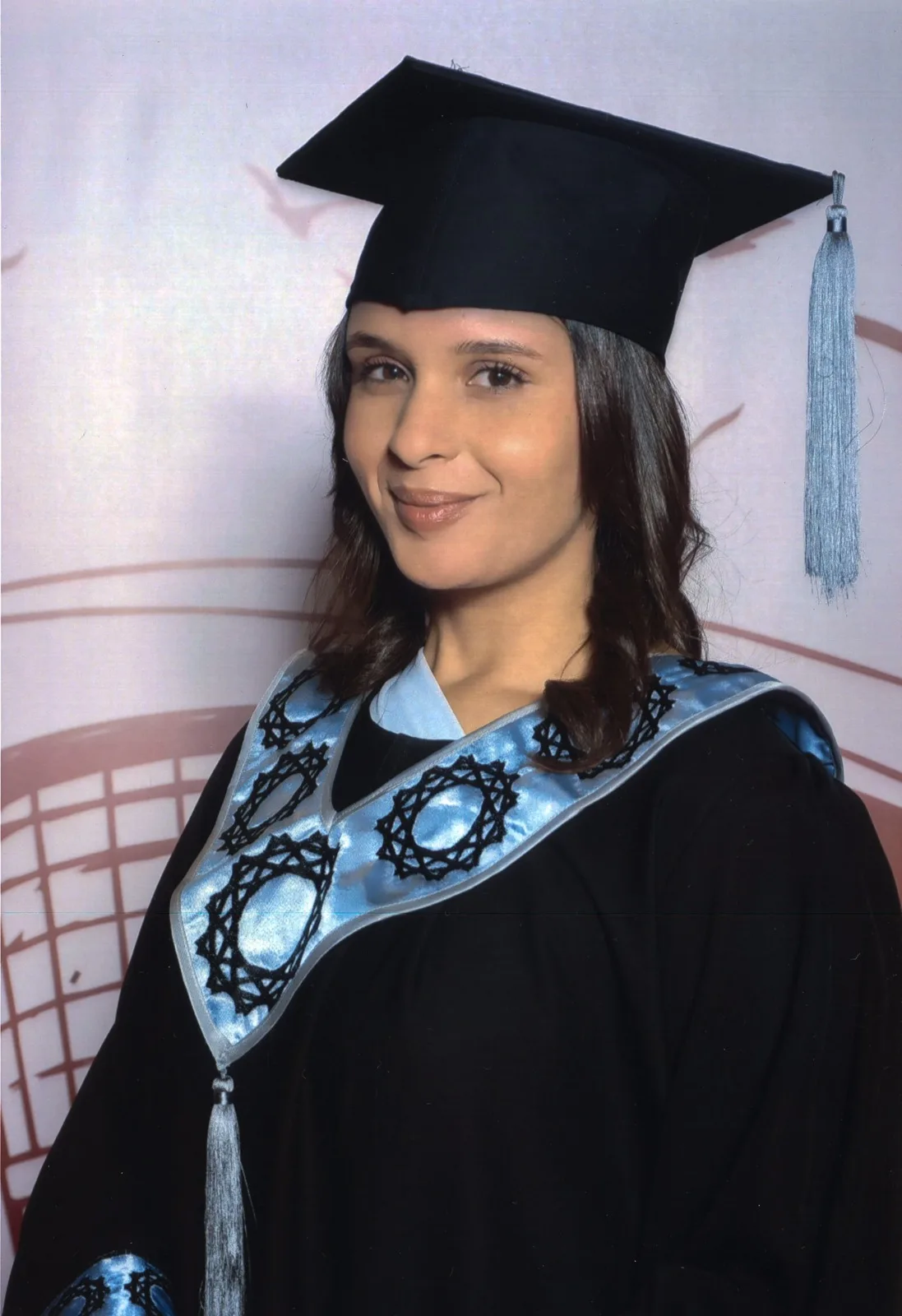 Egyptian Visual Artist Graduates from Zayed University with Bachelor’s Degree in Fine Arts